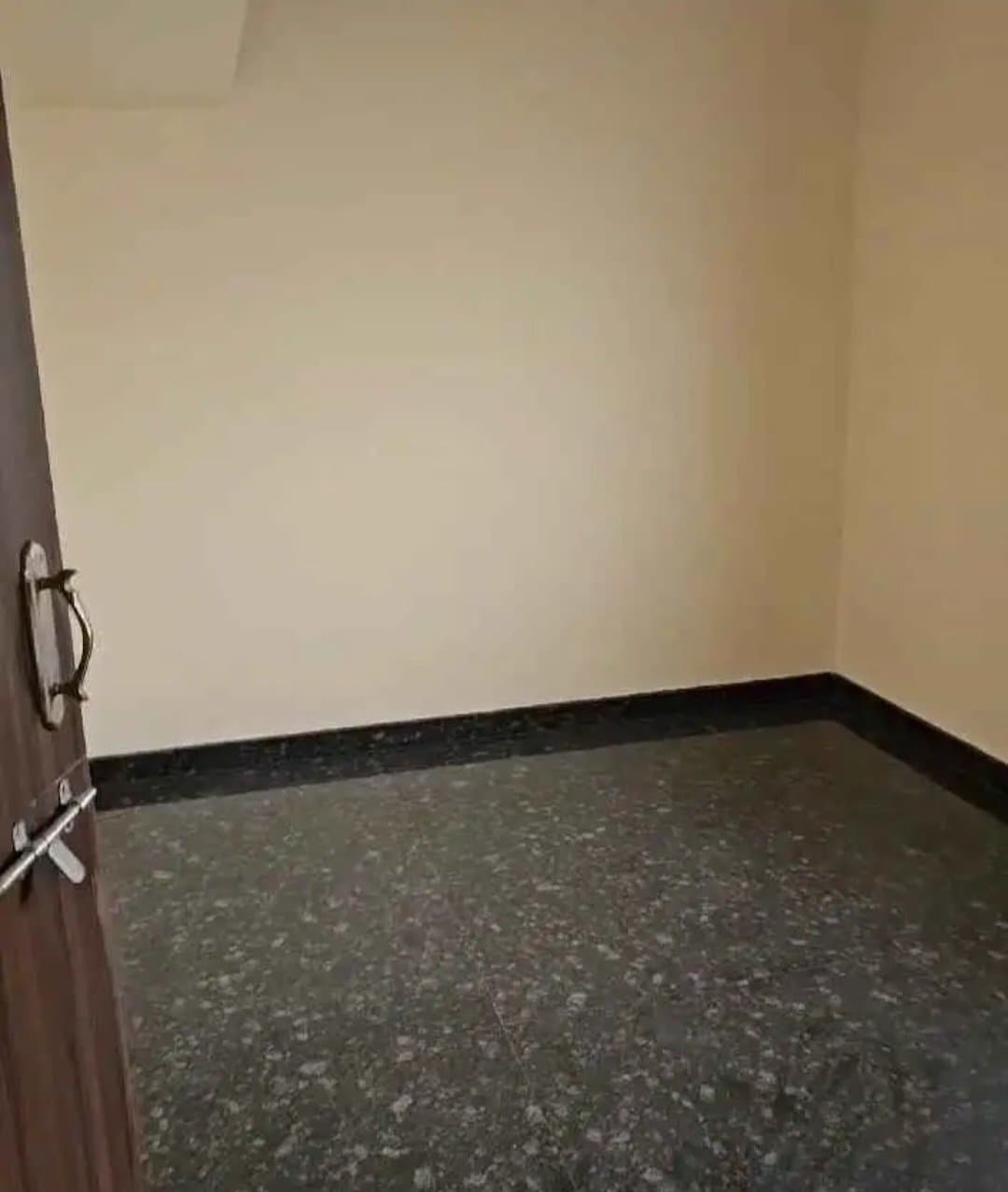 2 BHK House for Rent in Varthur, Bangalore – image 7 of 8