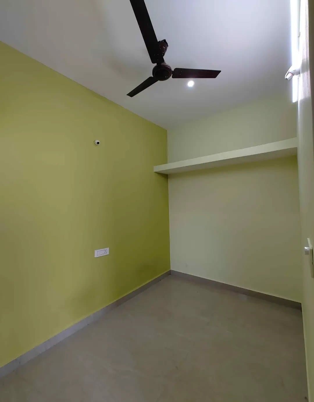 2 BHK House for Rent in Singasandra, Bangalore – image 5 of 10