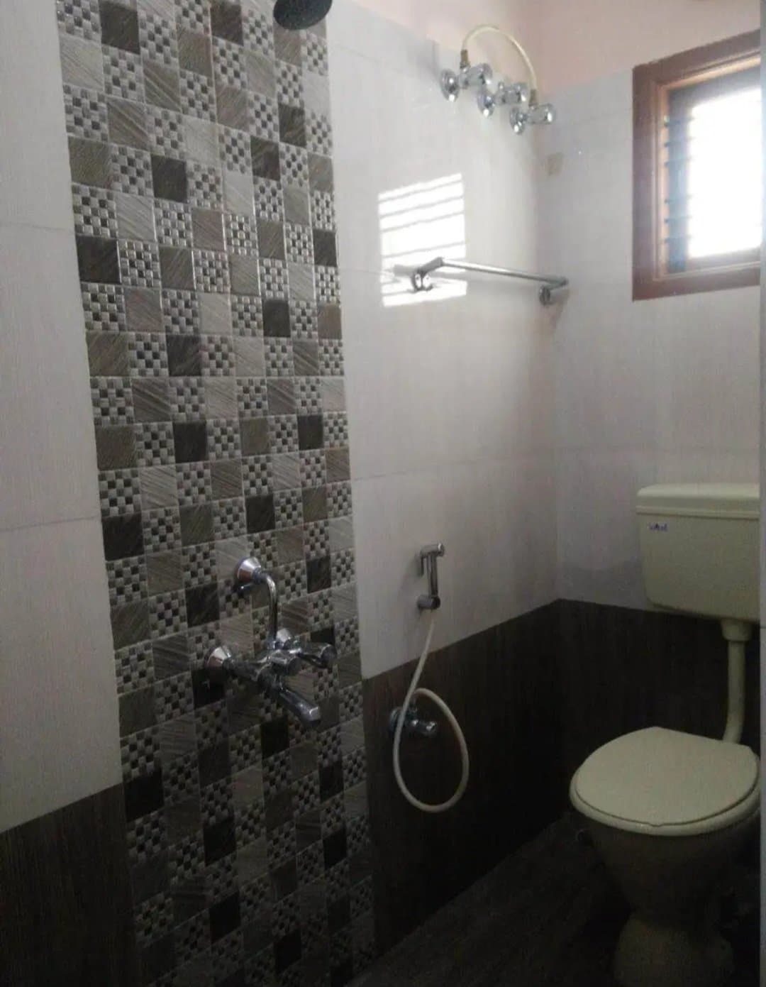 3 BHK House for Rent in Kalyan Nagar, Bangalore – image 7 of 8