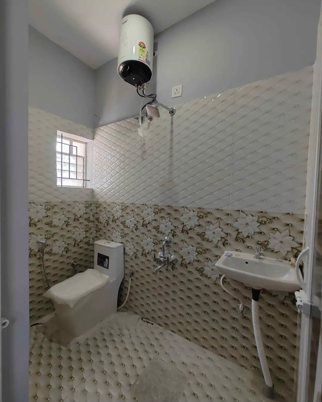 2 BHK House for Rent in Singasandra, Bangalore – image 9 of 10