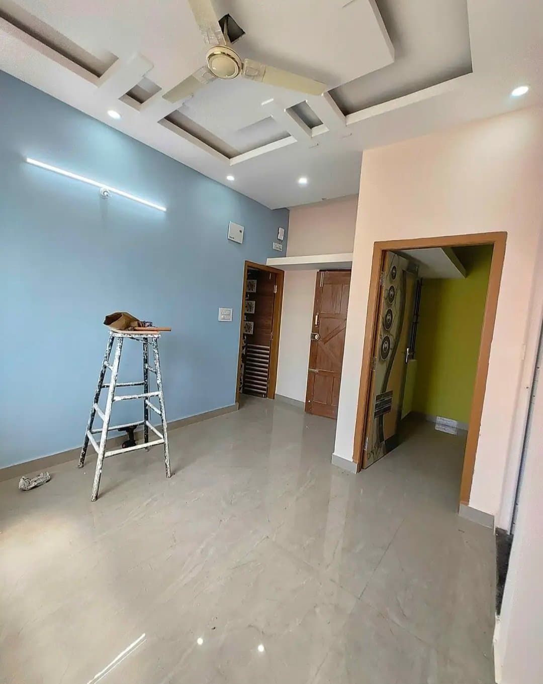 2 BHK House for Rent in Singasandra, Bangalore – image 2 of 10