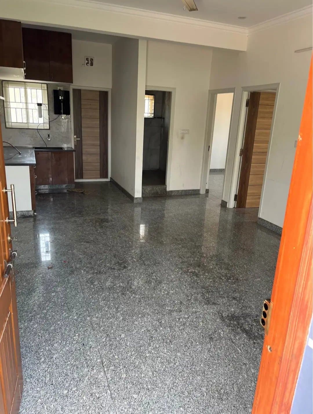 2 BHK House for Rent in Electronic City, Bangalore – image 2 of 3