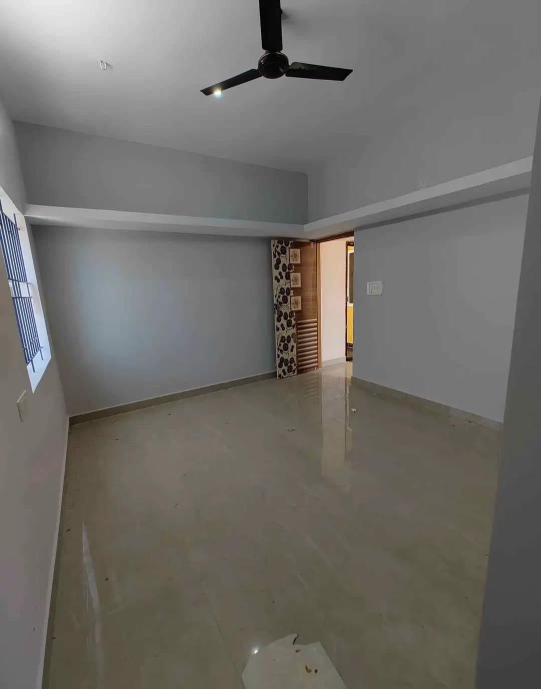 2 BHK House for Rent in Singasandra, Bangalore – image 8 of 10