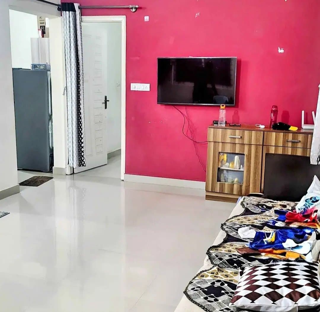 2 BHK House for Rent in Hebbal Kempapura, Bangalore – image 1 of 9